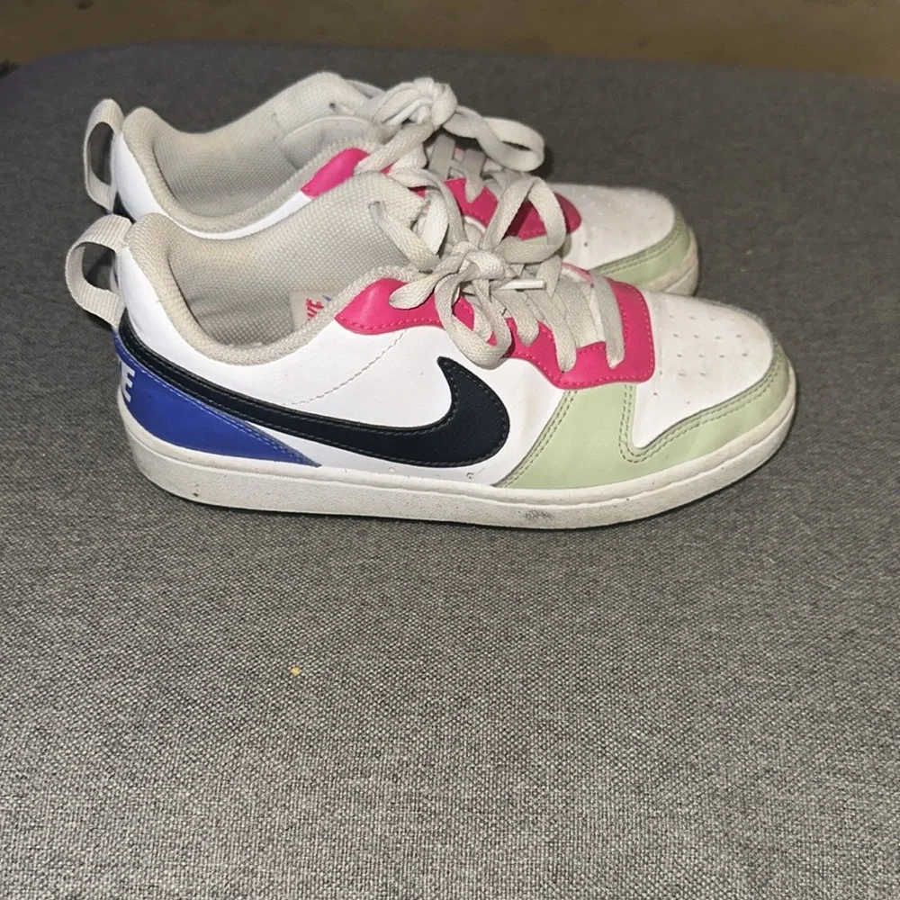 Girl’s Nike shoes! SO cute!